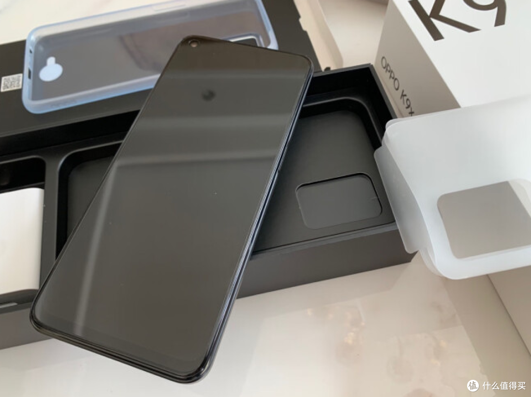 色彩还原能力堪称优秀,摄像功能出色,OPPO K9x
