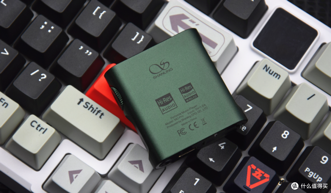 真的?几百块的无损播放器也能很HiFi?超小体积山灵M0Pro评测
