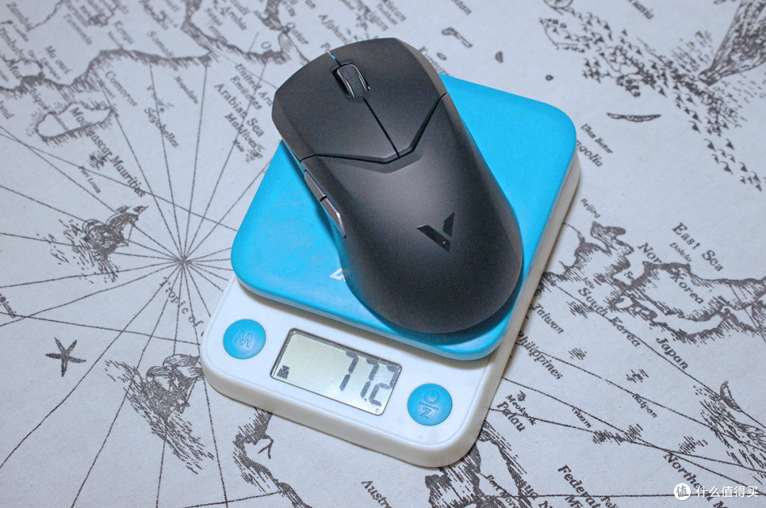 轻快竞击，双模通用：雷柏 Rapoo VT9 游戏鼠标体验