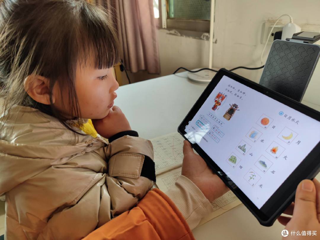 家长辅导孩子学习吃力?有了有道AI学习机X10,让孩子学习so easy
