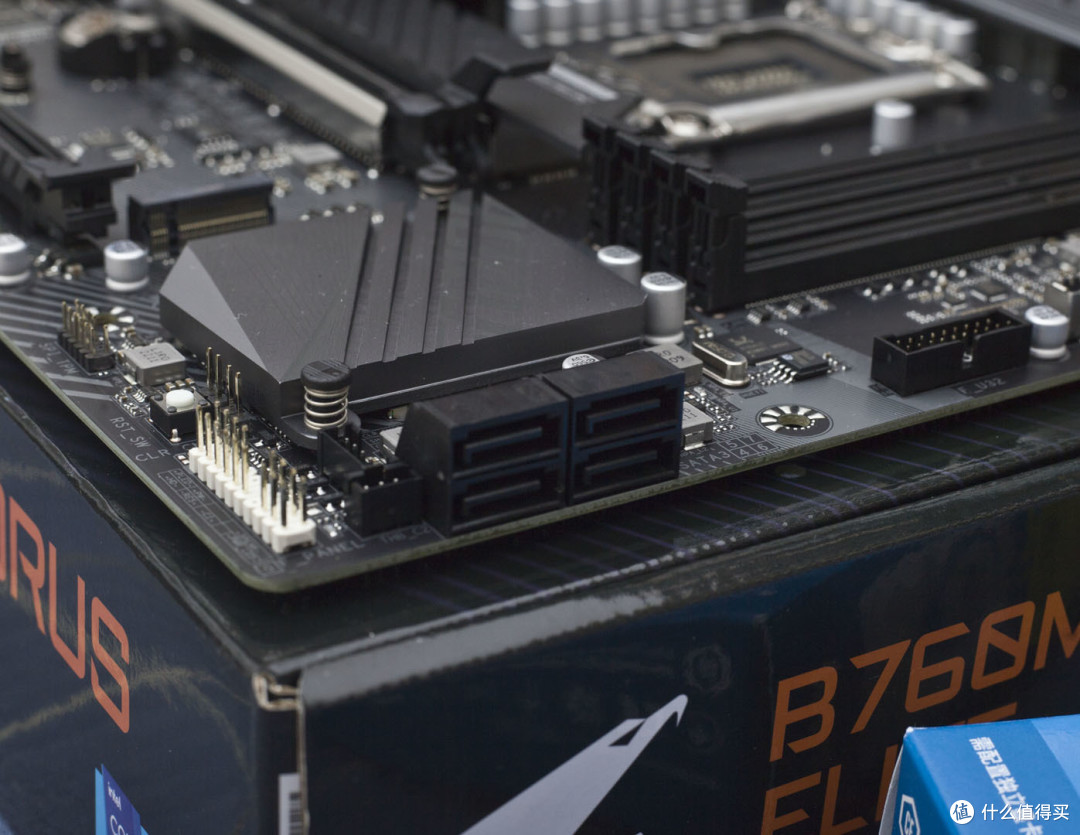 【老黄搞机篇一百七十六】技嘉小雕b760m aorus elite主板开箱评测