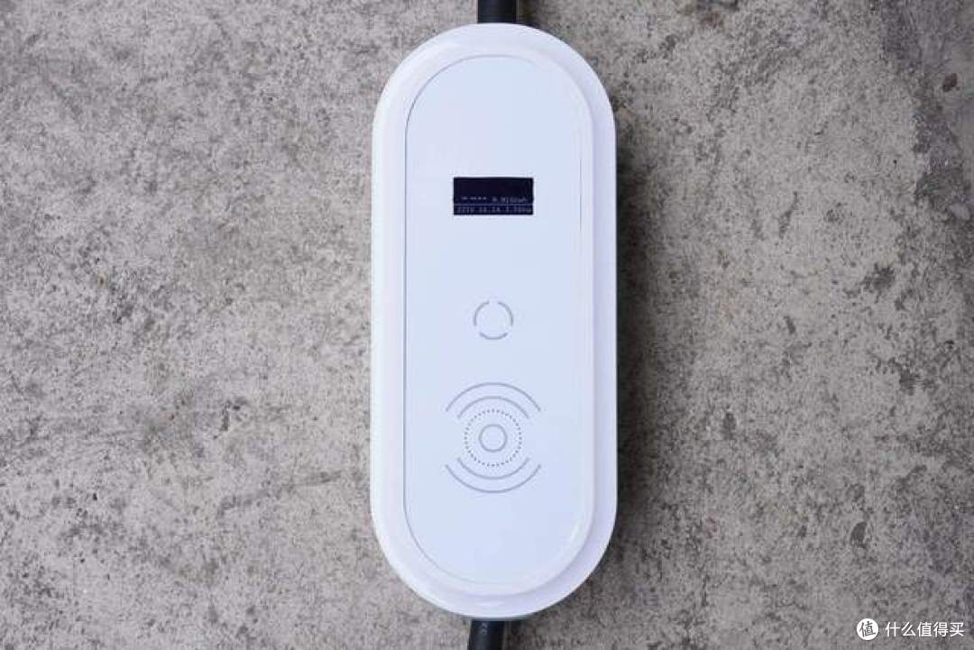 腾茂智能便捷(欧规)充电枪评测:至高32A大电流,自带 LED 数显屏