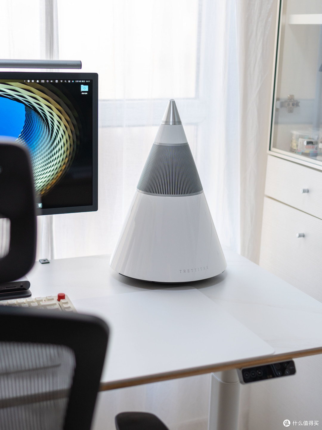 颜值与实力并存，还原更纯粹的音质感受： TTT HiFi 蓝牙音箱