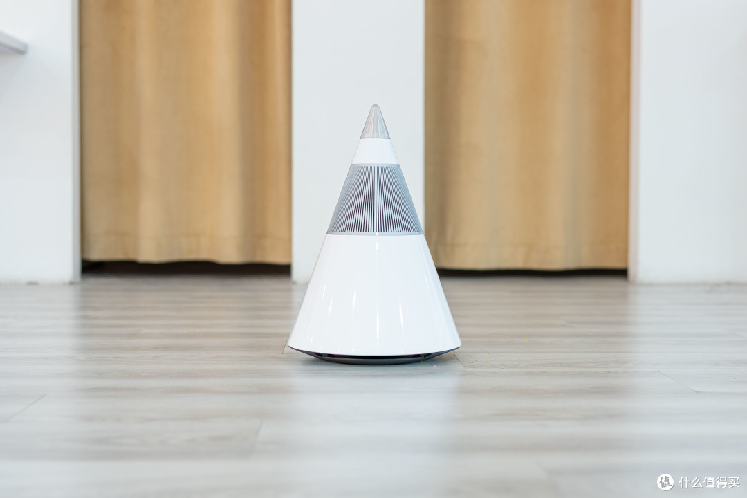 颜值与实力并存，还原更纯粹的音质感受： TTT HiFi 蓝牙音箱