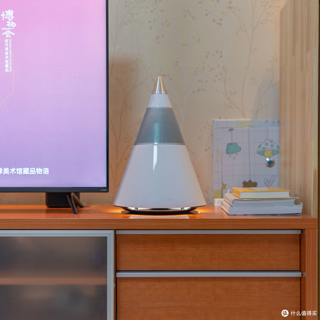 颜值与实力并存，还原更纯粹的音质感受： TTT HiFi 蓝牙音箱
