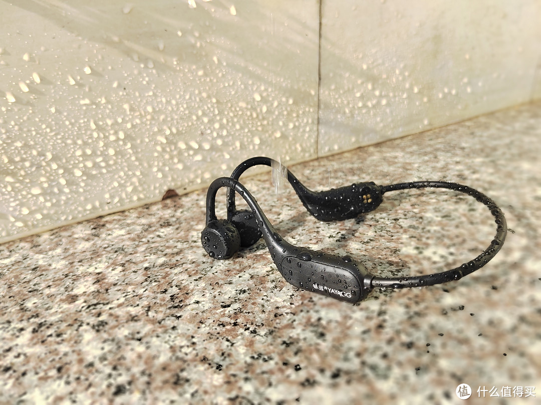 咏远Y12骨传导运动（游泳）耳机——首款可插拔内存卡的游泳耳机