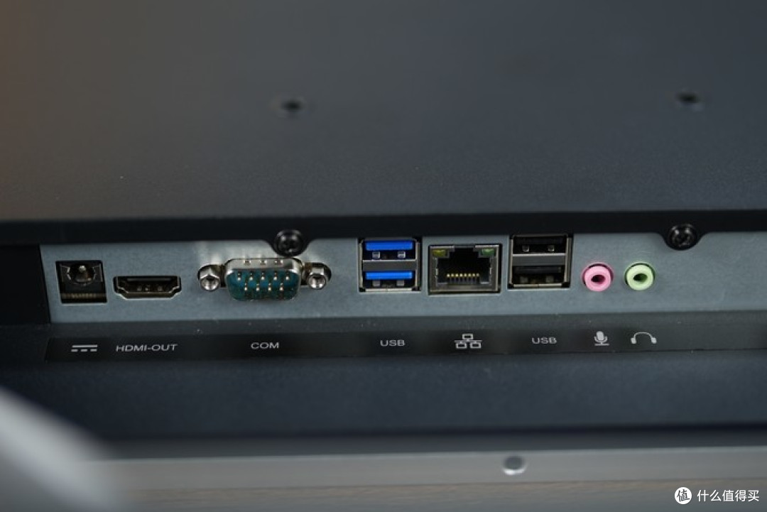客户办公机要求多多，我给他选了AOC 大师926 Pro 一体机