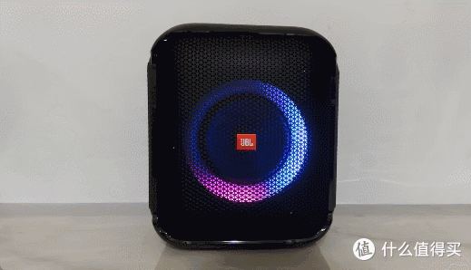 100w大功率+RGB氛围灯,JBL Partybox户外音响值不值得买