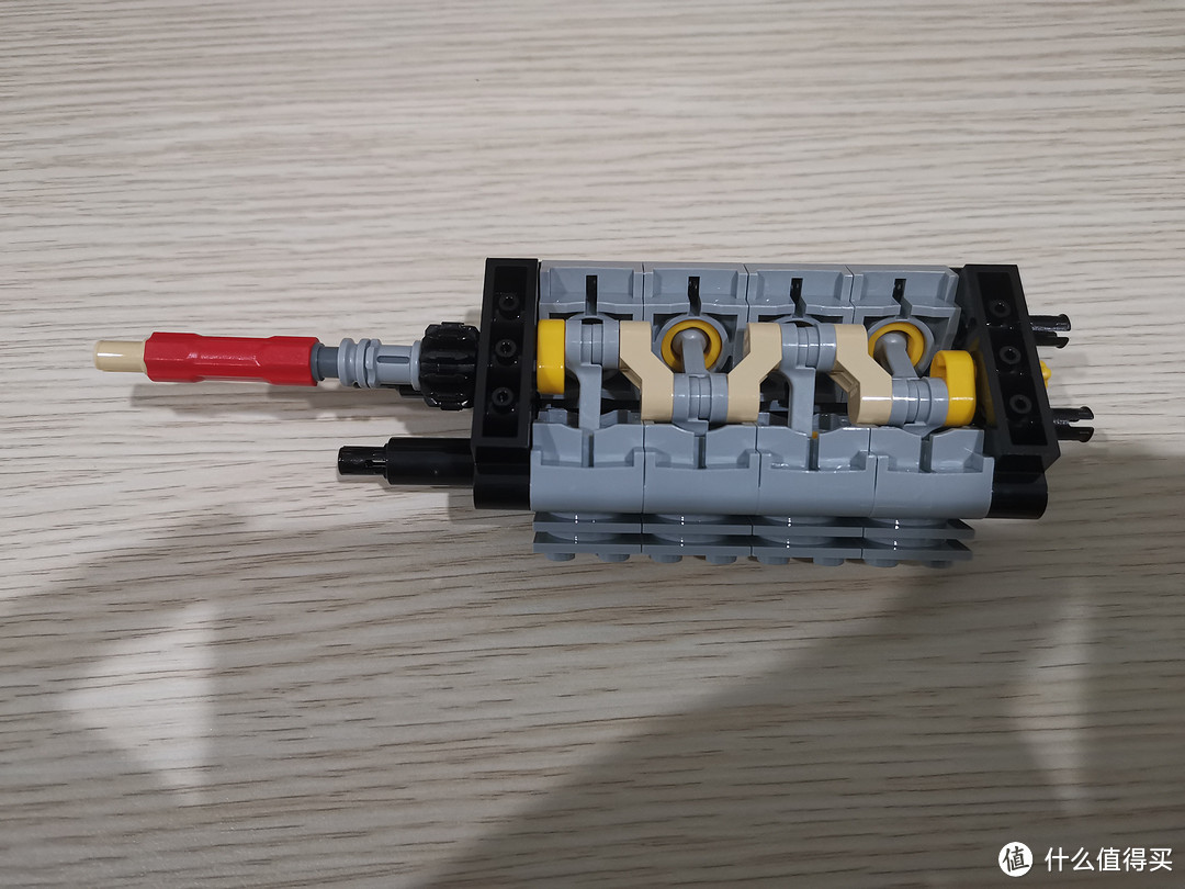 LEGO 科技机械组系列 42125 冠军赛车 法拉利 488 GTE 开箱评测