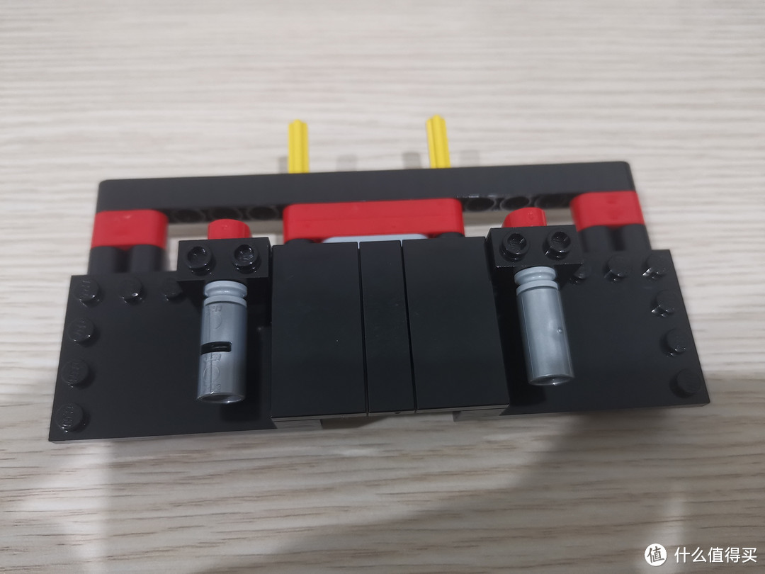 LEGO 科技机械组系列 42125 冠军赛车 法拉利 488 GTE 开箱评测