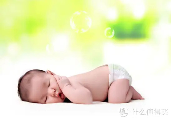 宝宝经常被瘙痒困扰，是时候选择超薄干爽的纸尿裤呵护了