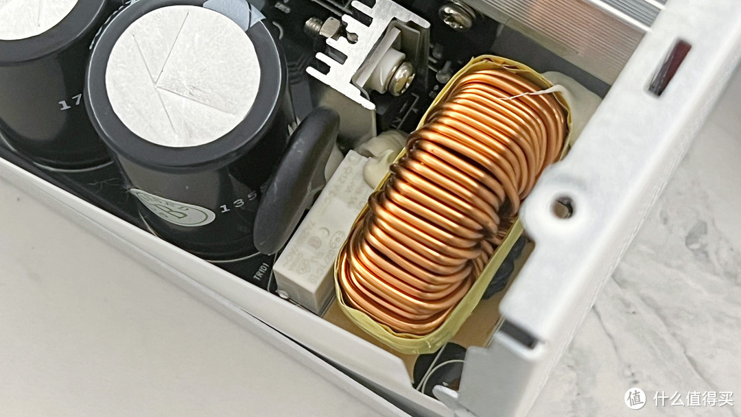 电脑装机电源同样重要，艾湃电竞STR650MW电源拆解评测