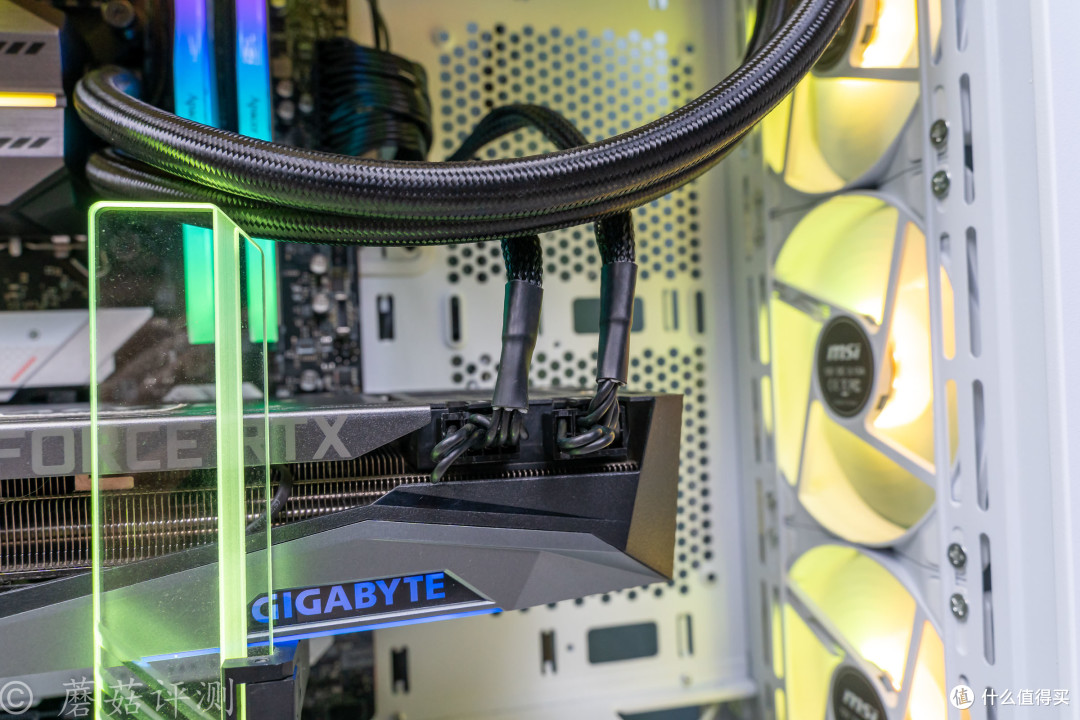 性价比之选,入手二手RTX3090,技嘉RTX 3090魔鹰OC显卡 评测