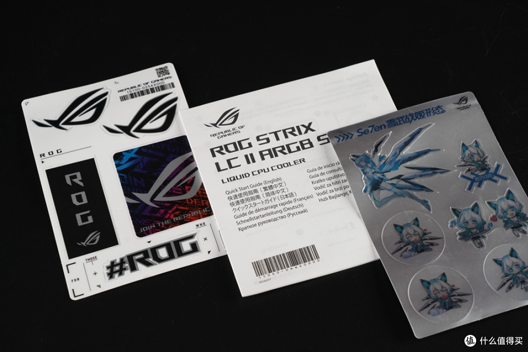 海盗船5000X机箱＋ROG Z690吹雪主板打造的白色风格主机