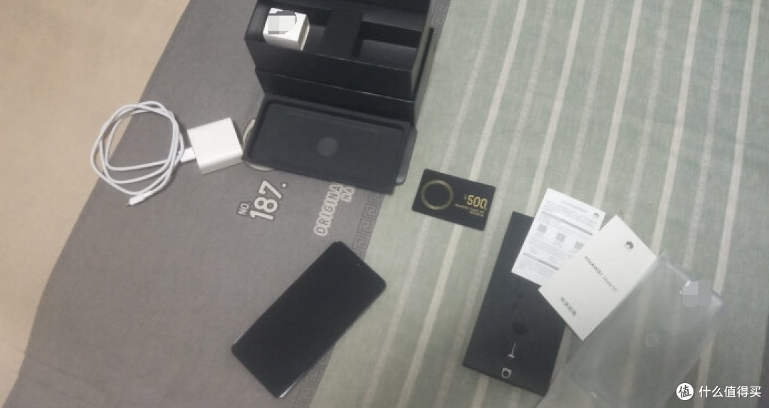 骁龙8+Gen1处理器,66W超级快充,华为Mate 50