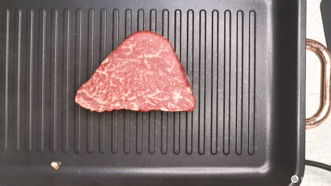 多功能锅?电饼铛?还是烤箱?牛排怎么做才能好吃又省事呢