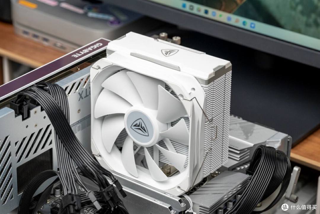 白色主题装机,小雕够给力,B760M主板+12700K+3070Ti,跑分轻松超200万