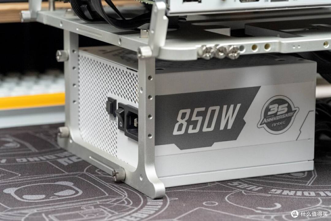 白色主题装机,小雕够给力,B760M主板+12700K+3070Ti,跑分轻松超200万