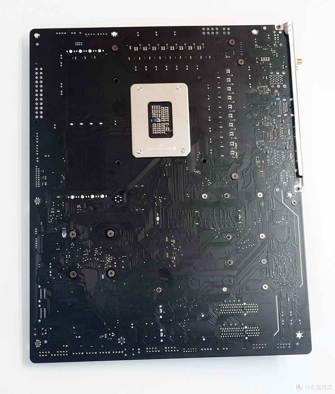 i5-13600K+Z790 AERO G主板+天策D5-6000内存+A770 FLUX搭载纯白系“小海景房”装机体验