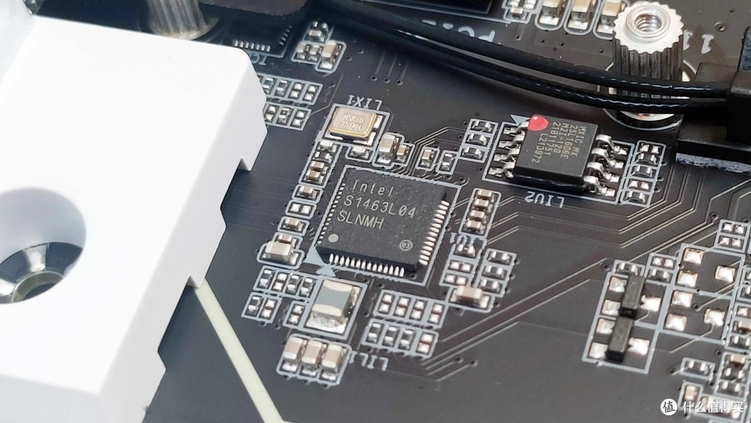 i5-13600K+Z790 AERO G主板+天策D5-6000内存+A770 FLUX搭载纯白系“小海景房”装机体验