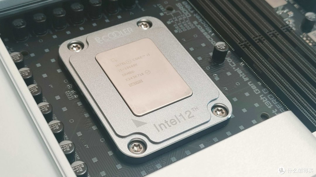 i5-13600K+Z790 AERO G主板+天策D5-6000内存+A770 FLUX搭载纯白系“小海景房”装机体验