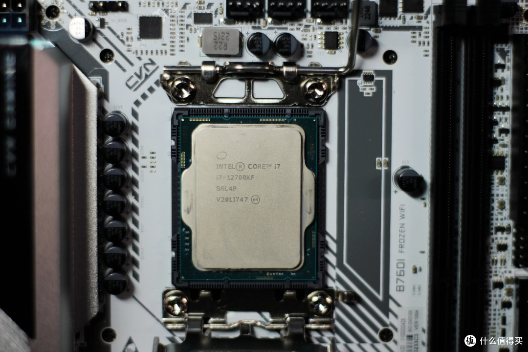 太空登陆舰来袭!ITX才是DIY的乐趣所在?乔思伯 i100 Pro 实测解析
