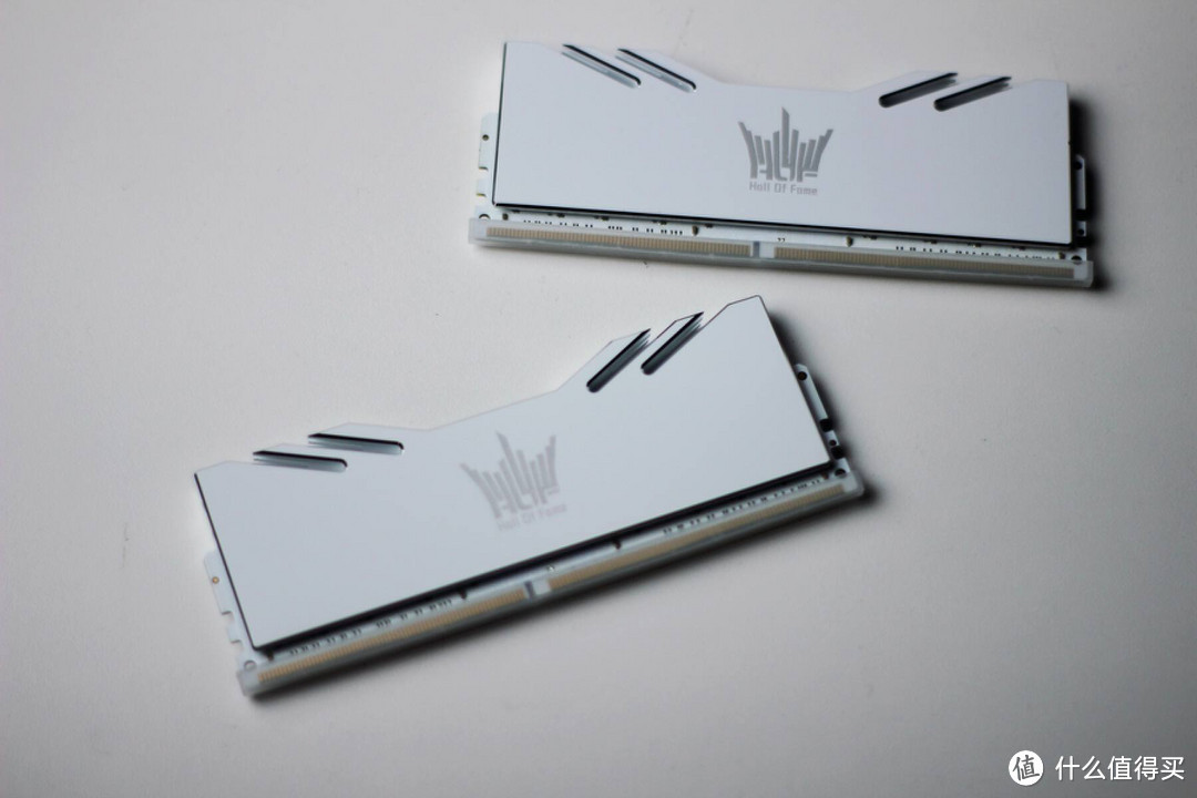 太空登陆舰来袭!ITX才是DIY的乐趣所在?乔思伯 i100 Pro 实测解析