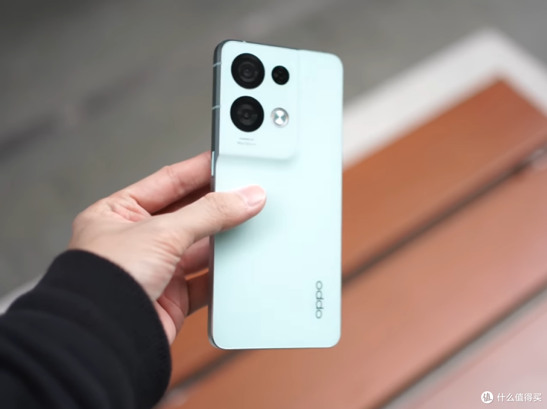 从3999元跌至2709元,12GB+256GB+80W快充,OPPO轻旗舰加速清仓
