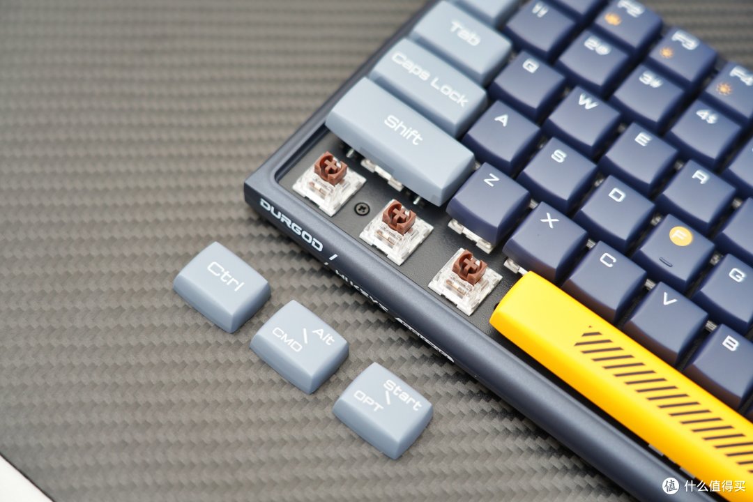 有一点点暖感的设计，更适合办公室：杜伽Hi Keys机械键盘分享