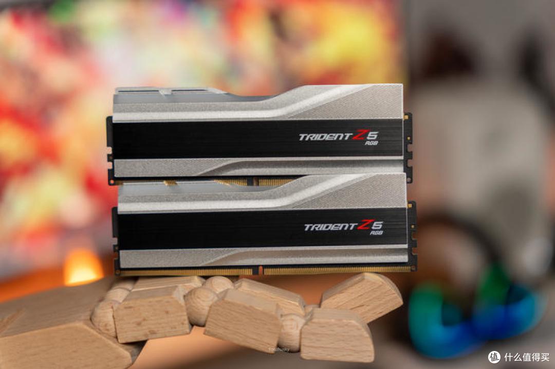 DDR5超频潜力窥探——芝奇 Trident Z5 幻锋戟6800灯条开箱简测