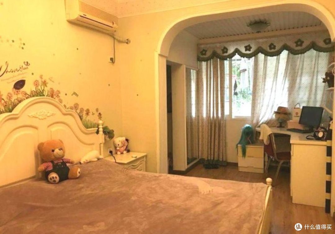参观朋友家的新房,80㎡两居室住了6年变成这样,亲戚朋友都称赞