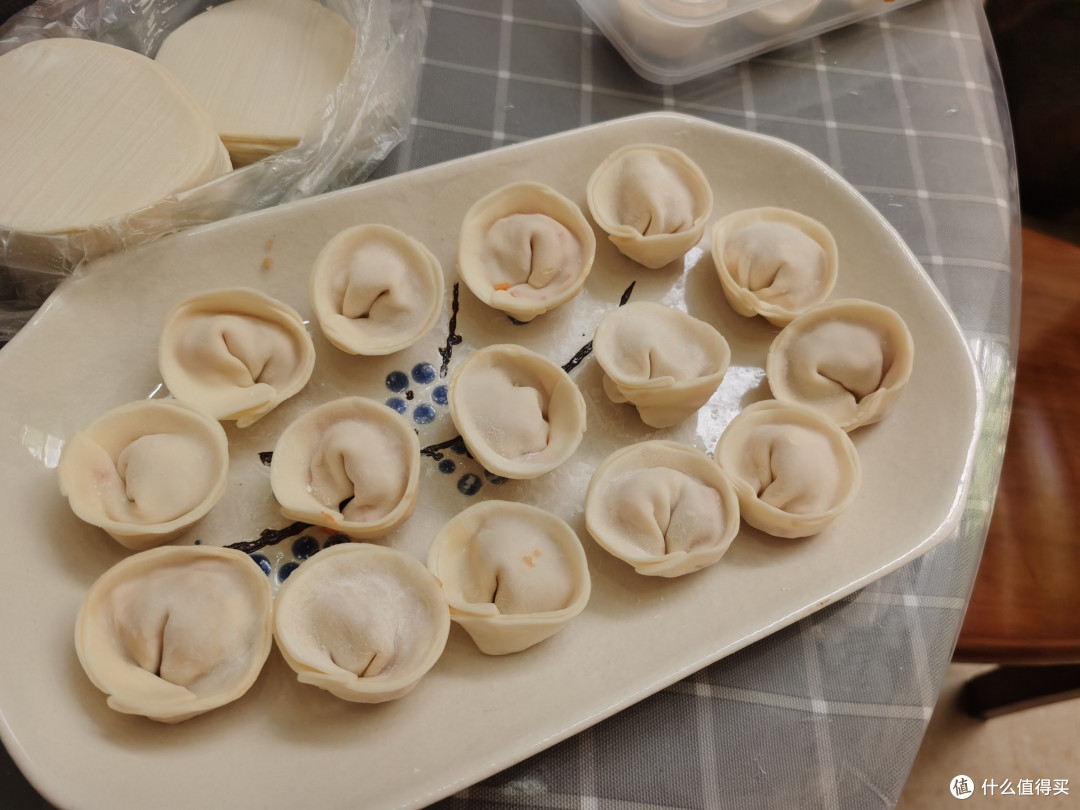周末和娃包饺子的快乐
