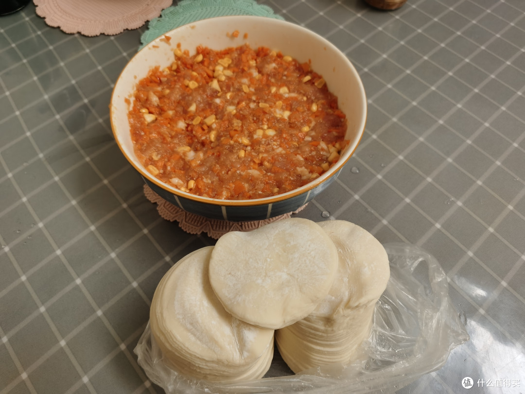 周末和娃包饺子的快乐