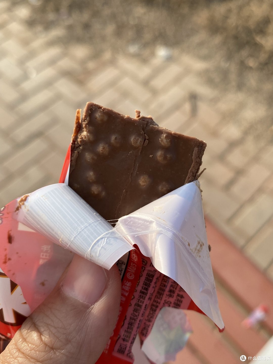 草莓味儿的巧克力太好吃啦！