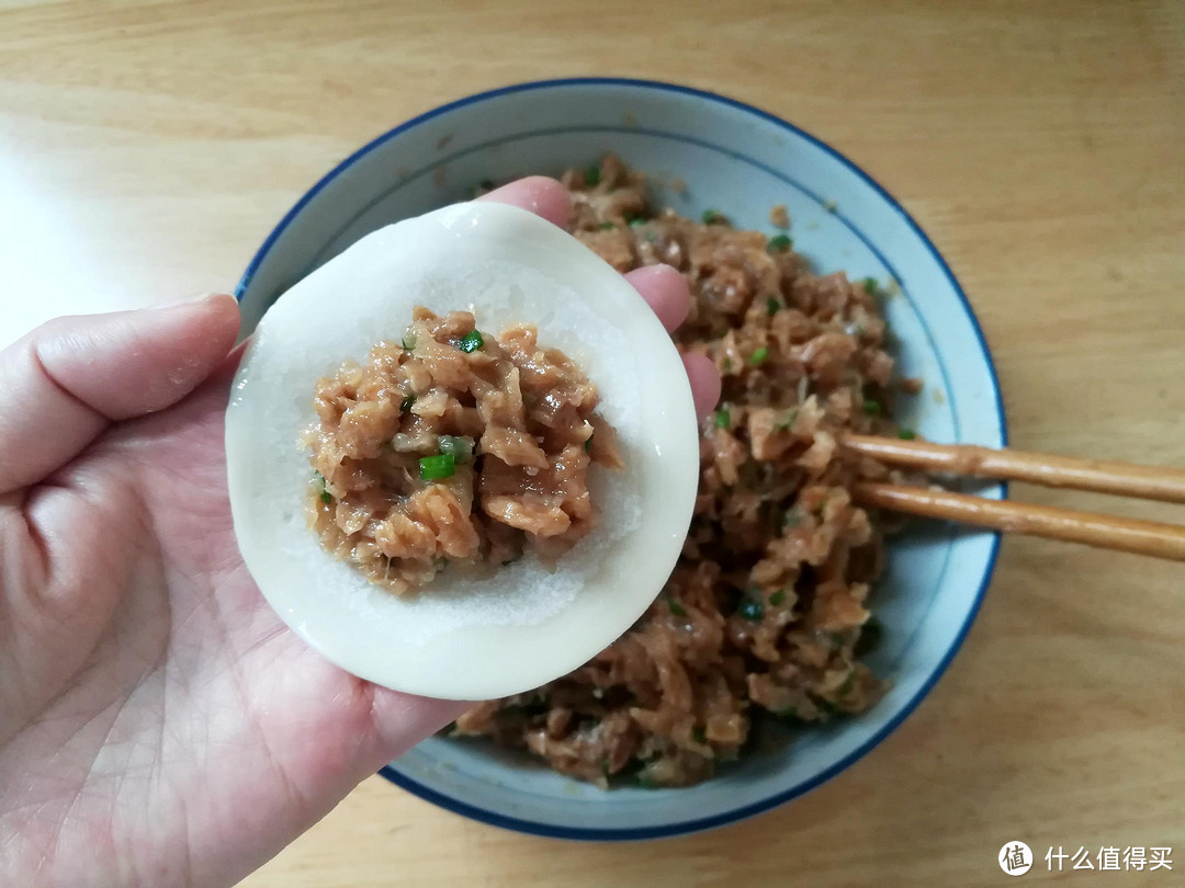 春天吃饺子最爱这个馅，比白菜香比韭菜鲜，营养美味，做少了不够吃