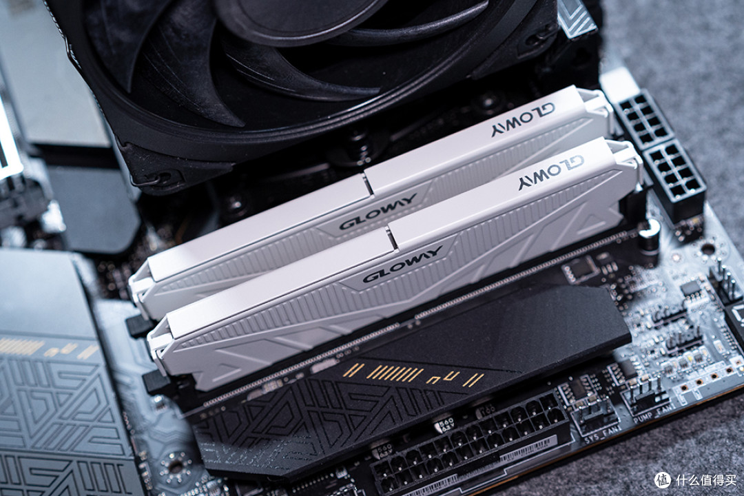 海力士A-die加持下的疾速体验,光威 天策 DDR5 6000 内存评测