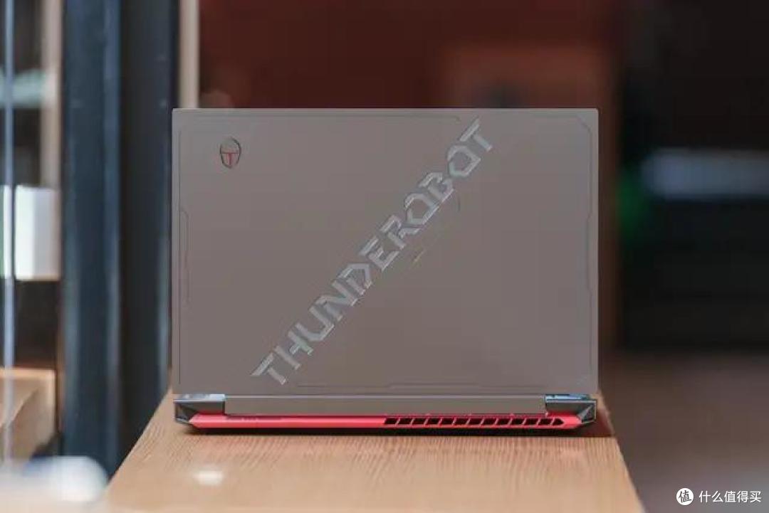 i5-13500H + RTX 4050 甜品级游戏本登场,雷神 911X 猎荒者 2023 测评