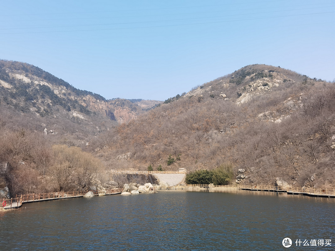 春日相携徒步登东镇沂山