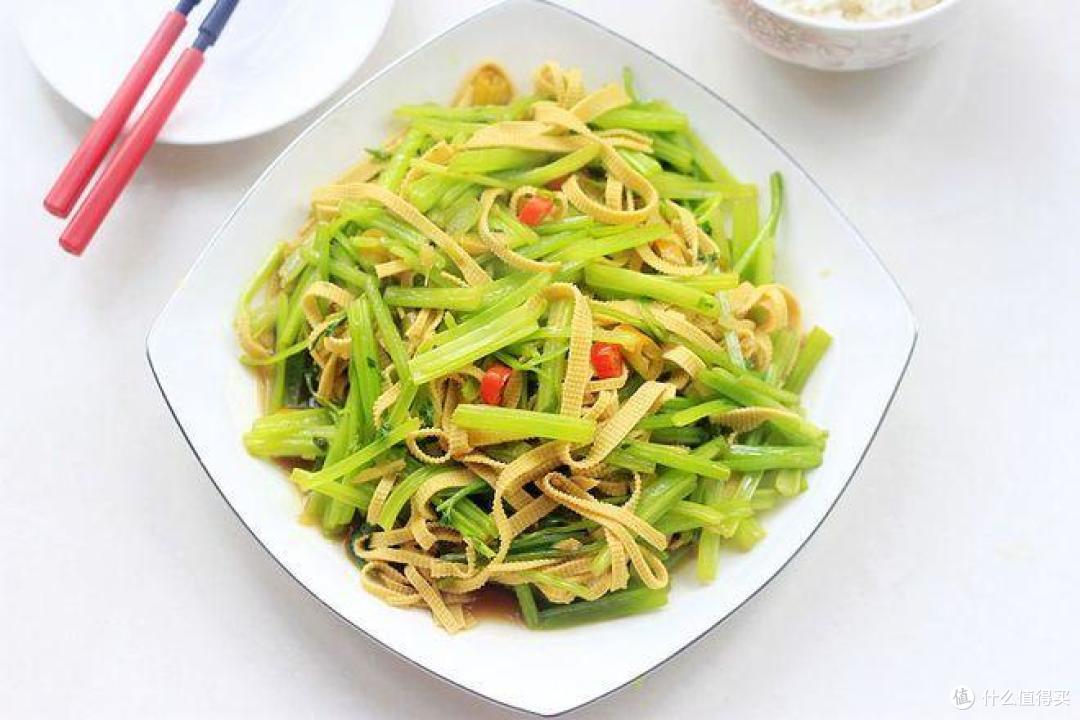 不知吃什么,就用豆皮和它搭配,简单快手,上桌就光盘