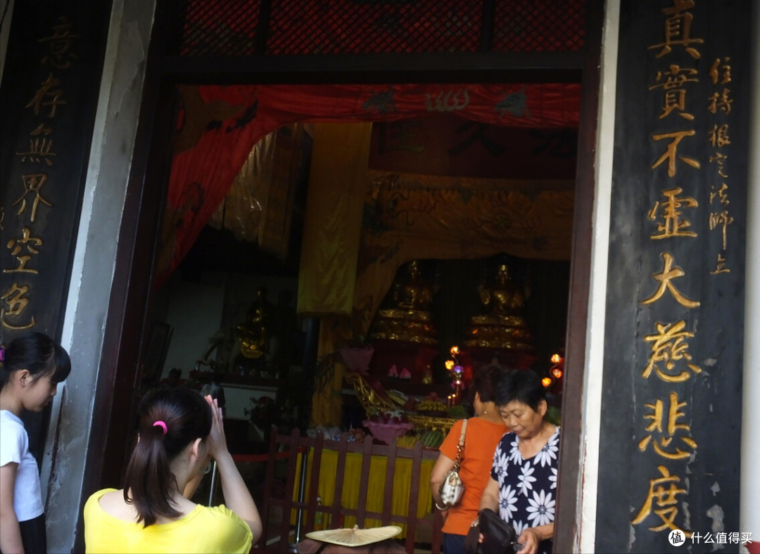 农历二月十九“观音诞”，讲究“一拜二食三不做”，求得好运，寓意一年平安吉祥
