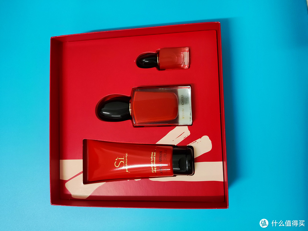 春日宝藏-阿玛尼红色挚爱香水礼盒，给最亲爱的她