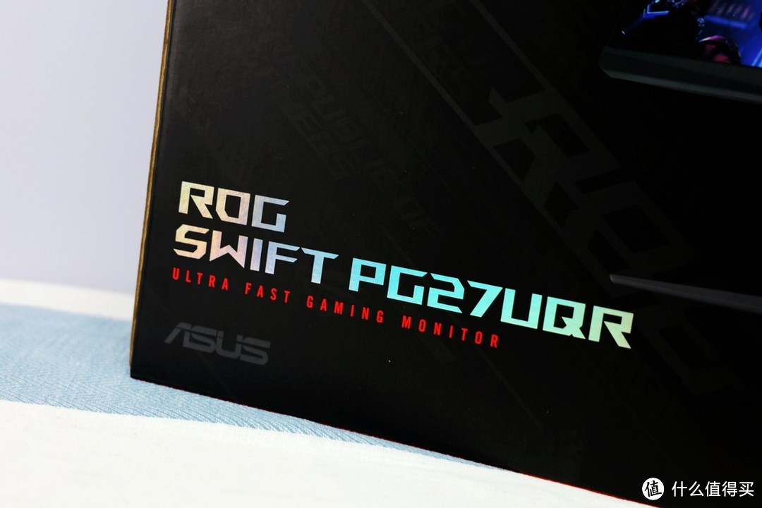 电竞新旗舰！有了它我真的在“超神”——ROG PG27UQR显示器评测