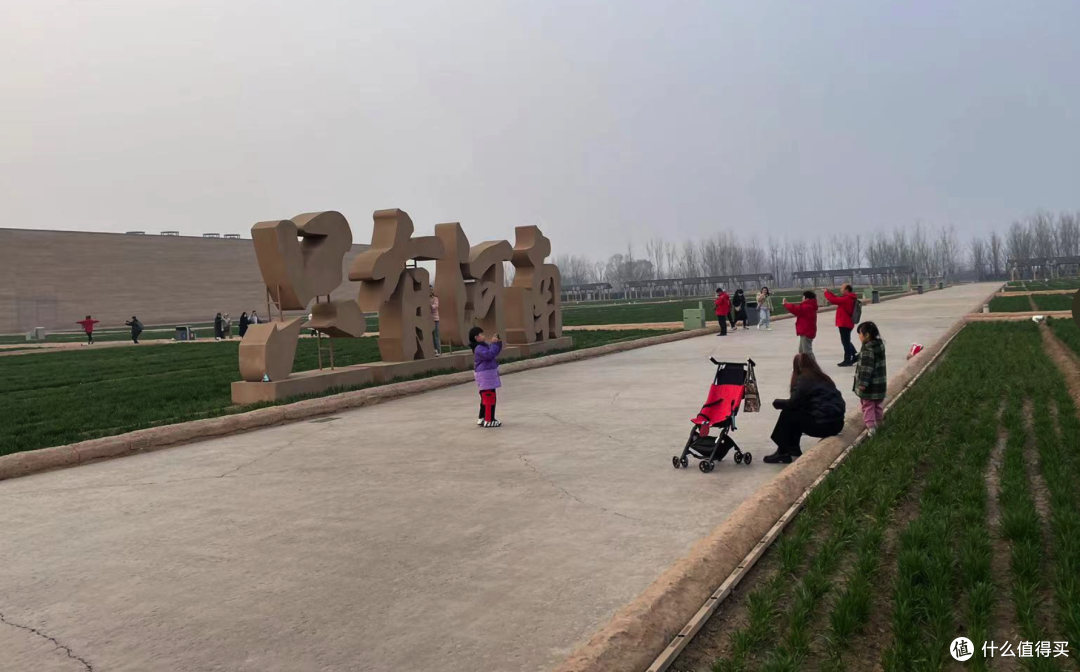 中国最大的戏剧聚落群,平均10块钱看场戏:这份河南戏剧幻城游览攻略请你收好