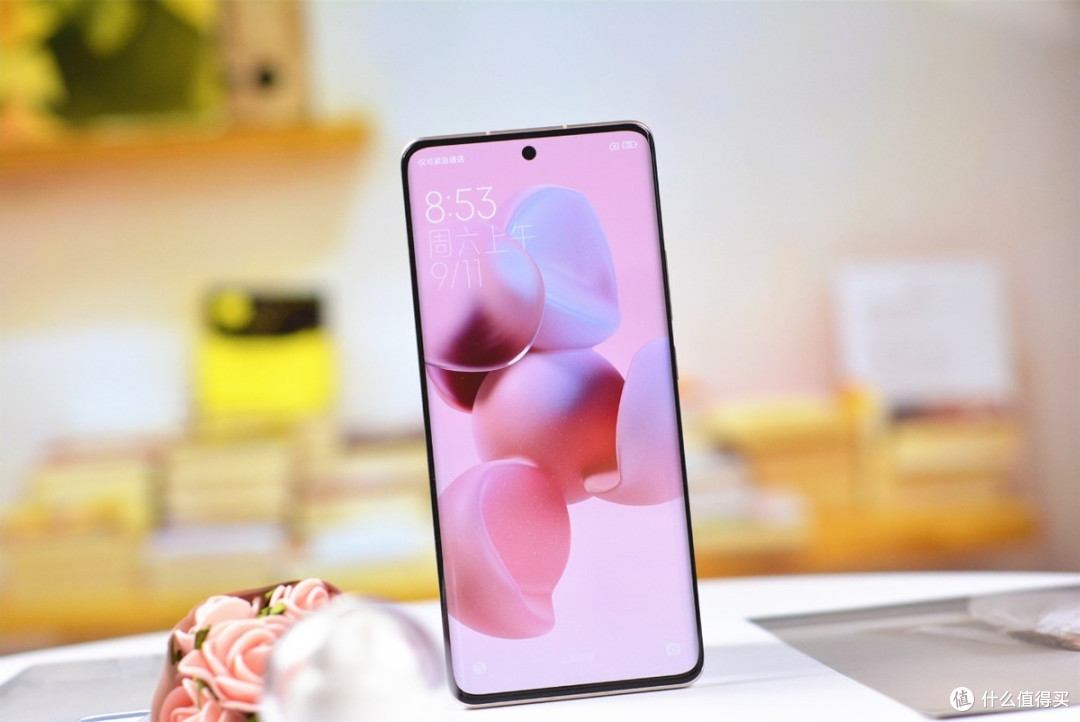 雷军太猛了：从2599跌至1679，曲面屏+骁龙778G+4500mAh
