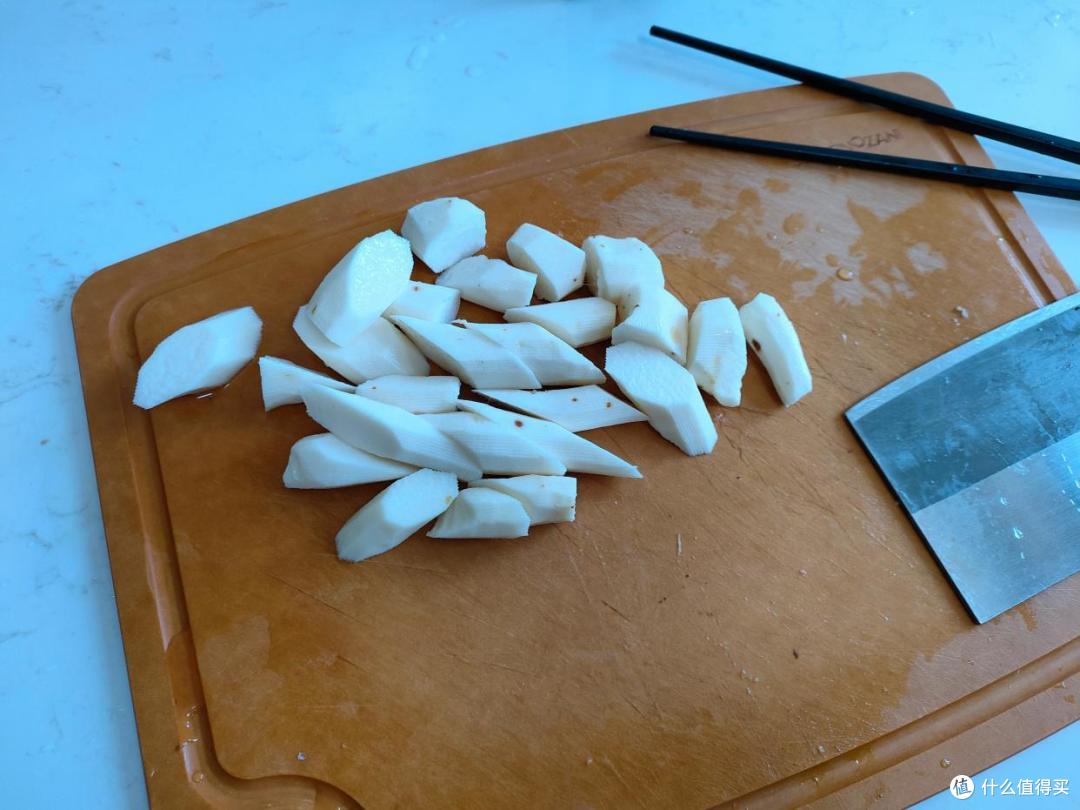 建议：女人春天要常吃这3样，一开锅盖满屋香，鲜美好吃又滋补