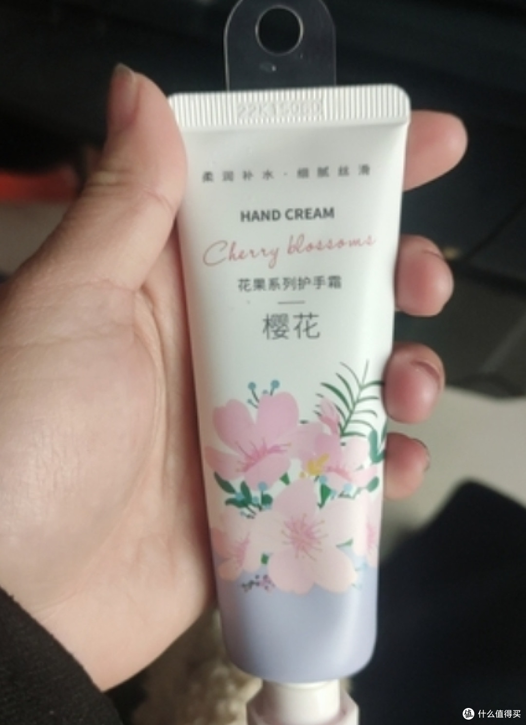保护您的手指:春天之时如何选择适合的护手霜