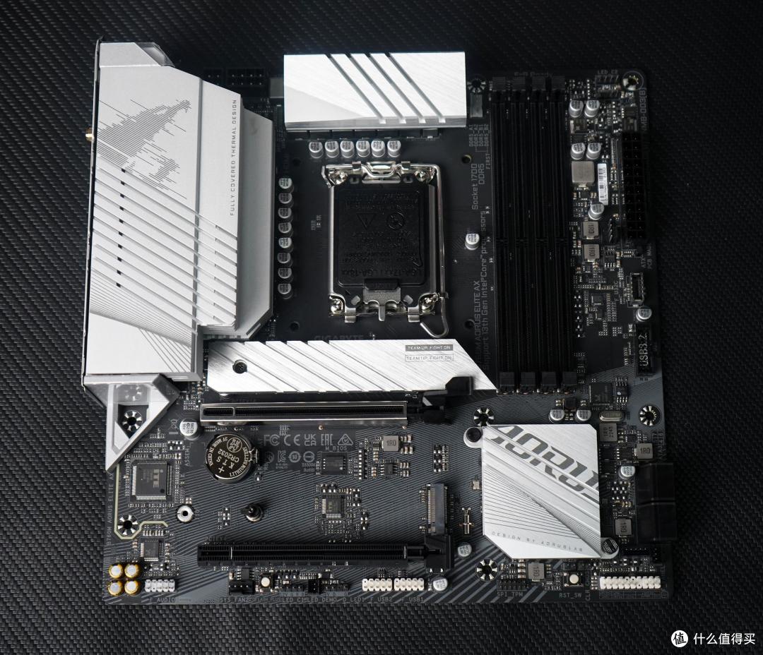 谁说蚍蜉不能撼大树?技嘉小雕B760M主板跑i9-13900K