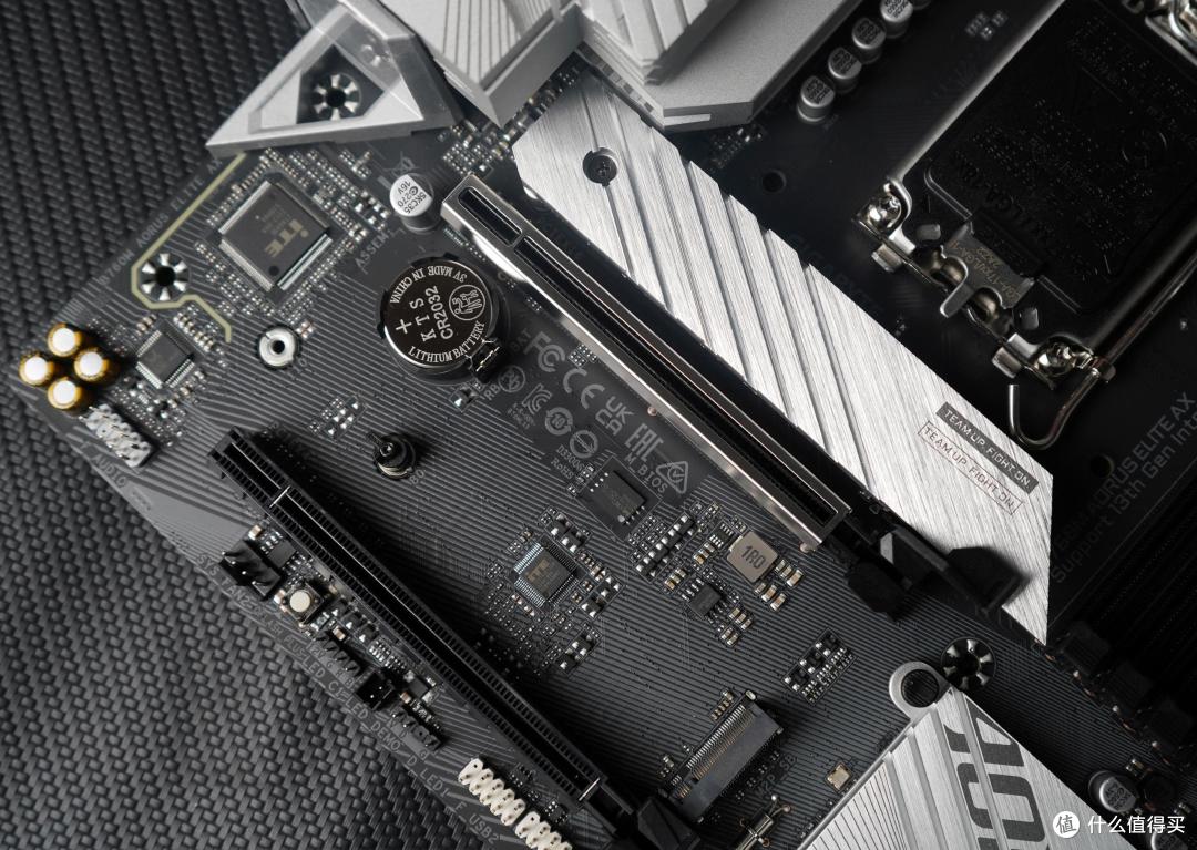 谁说蚍蜉不能撼大树?技嘉小雕B760M主板跑i9-13900K