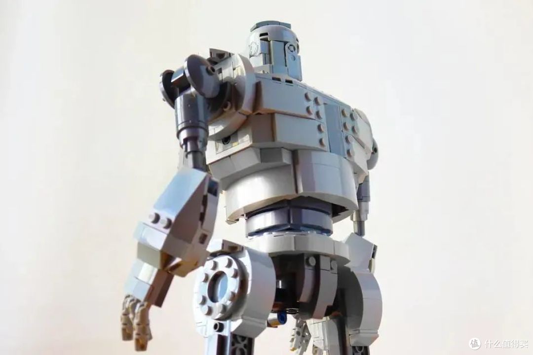经典电影MOC!乐高IDEAS作品《钢铁巨人》获得万票支持