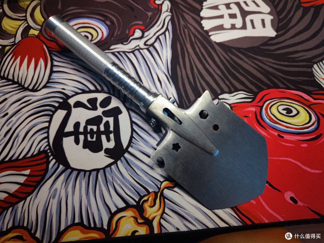 铲子背面特写一个，整体观感确实比8块8的强太多，贵一倍物有所值。